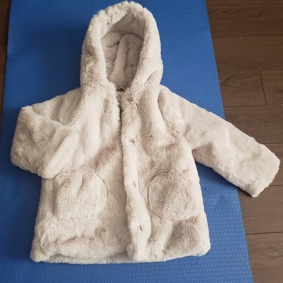 Zara Other - Zara Kids Teddy/Fluffy Jacket